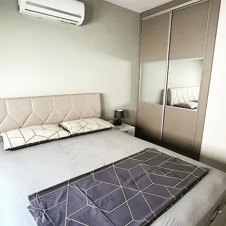 Thalassa Appartement Néa Péramos
